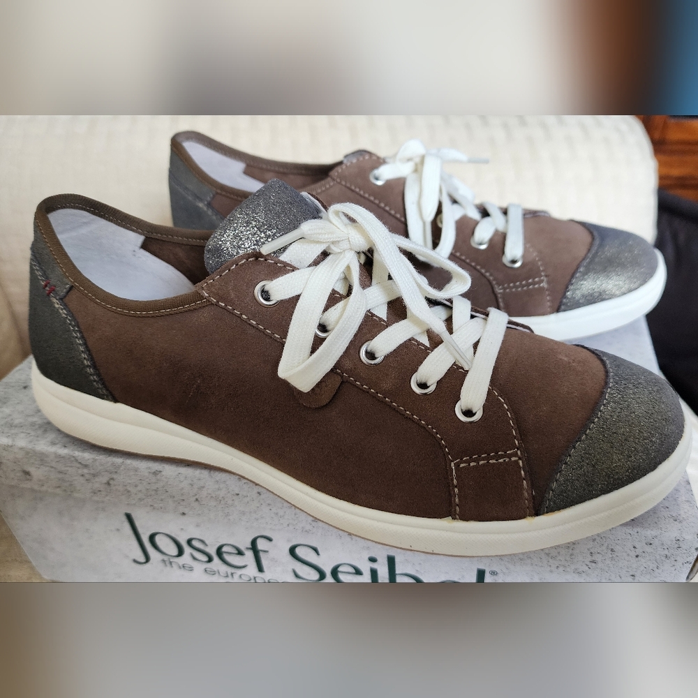 Josef Seibel Caren 08 Women's Soft Leather Laced Sneakers-Size 7.5